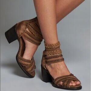 FREEBIRD BY STEVEN Axel Heeled Bootie Sandals 7 Cognac